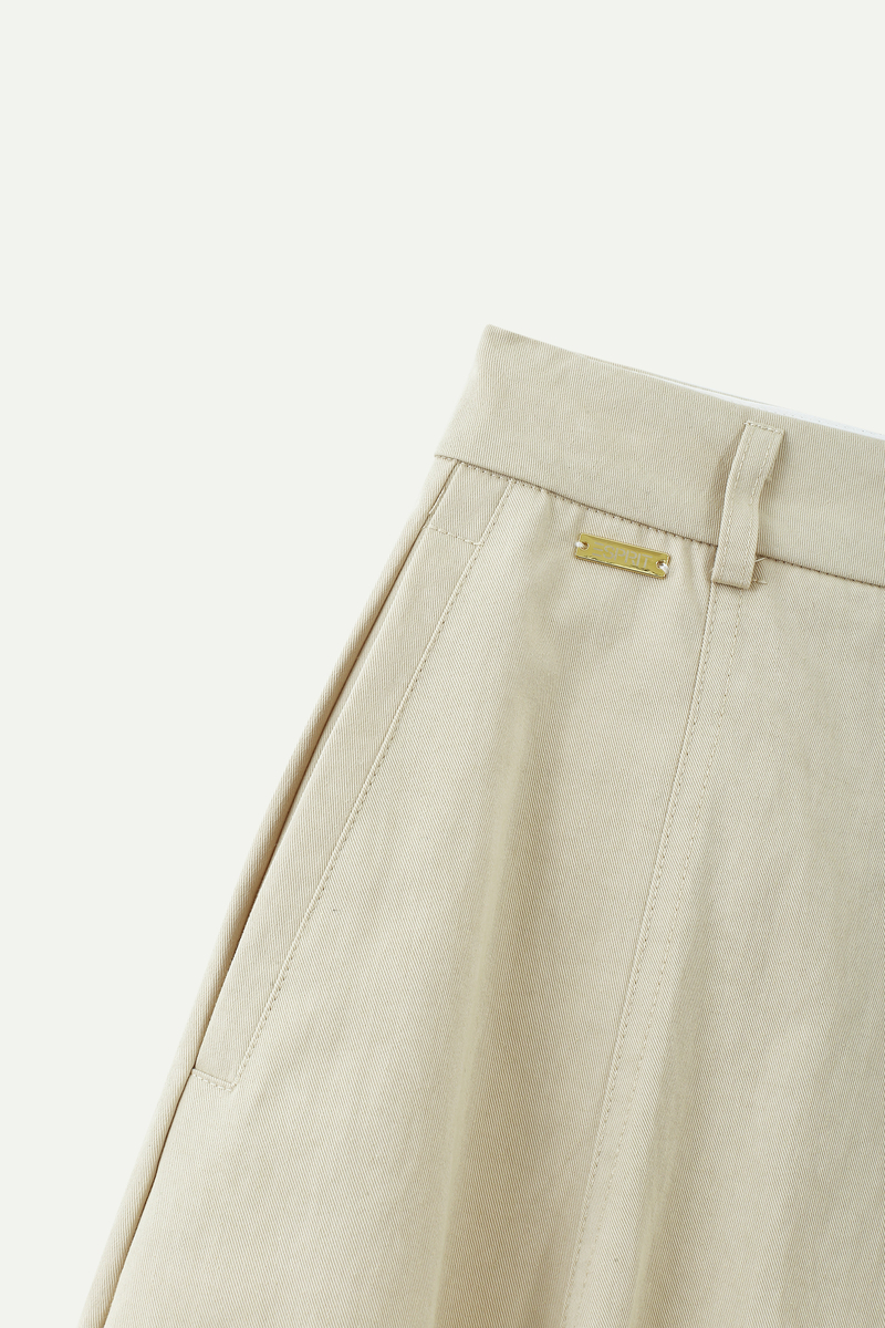 Pleated Wide-Leg Trousers