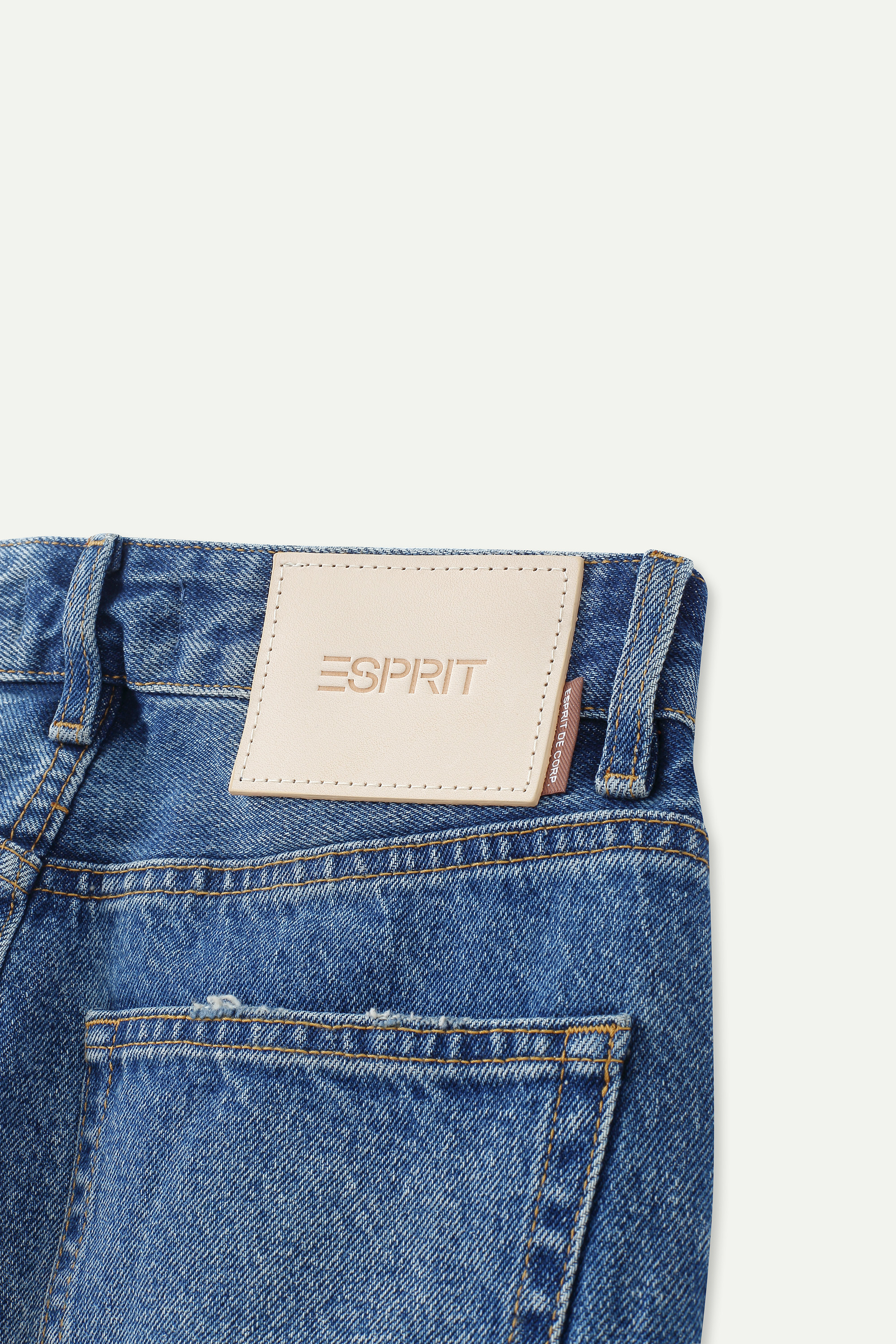 High-Rise Curved Wide-Leg Jeans