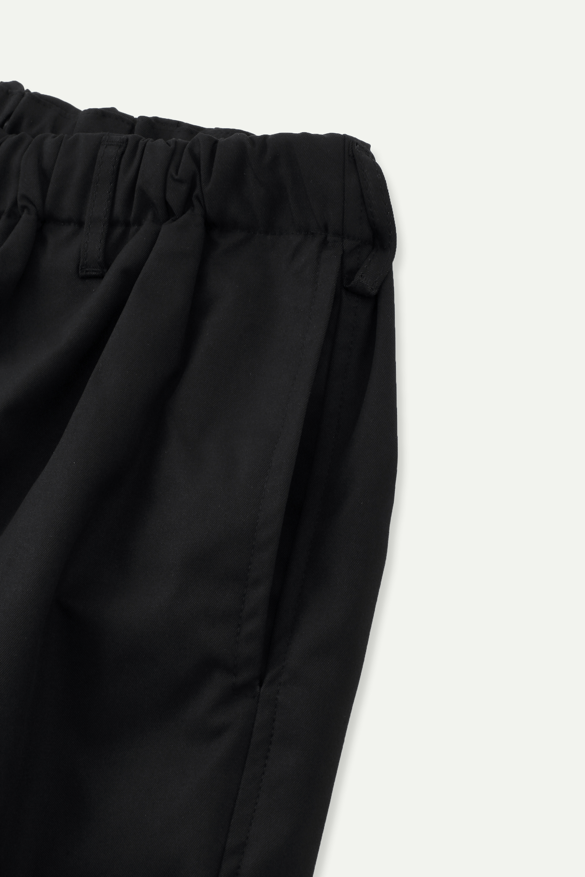 Relaxed Wide-Leg Trousers