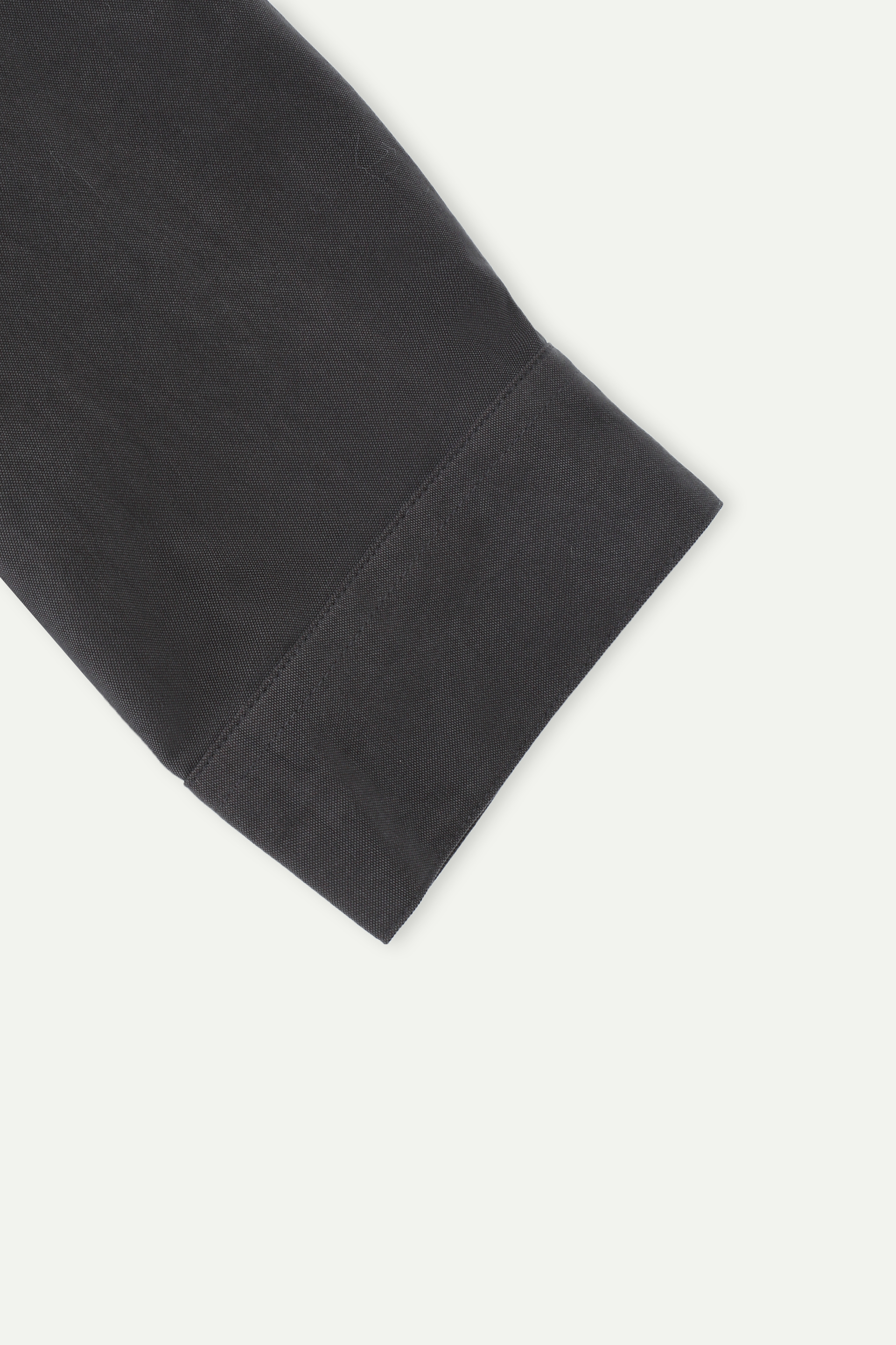 Contrast Collar Pleated Zip-Up Jacket