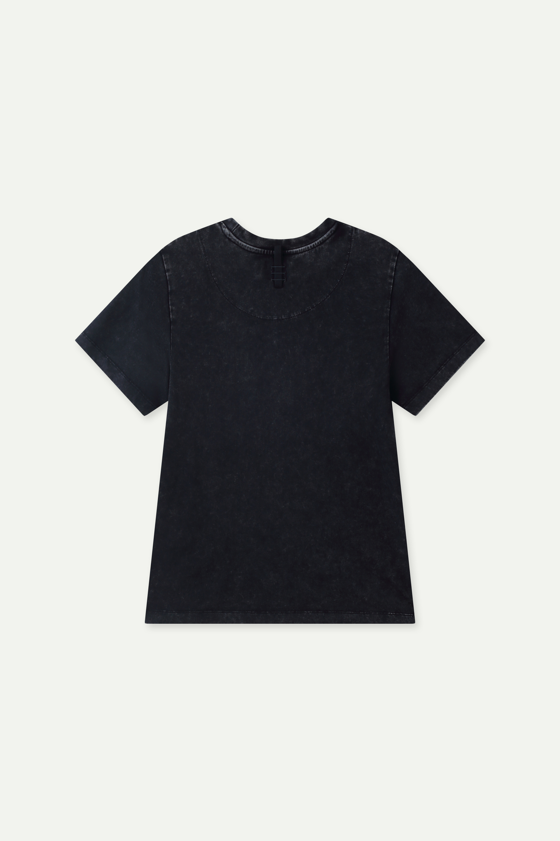 酸洗做舊小 Logo T 恤