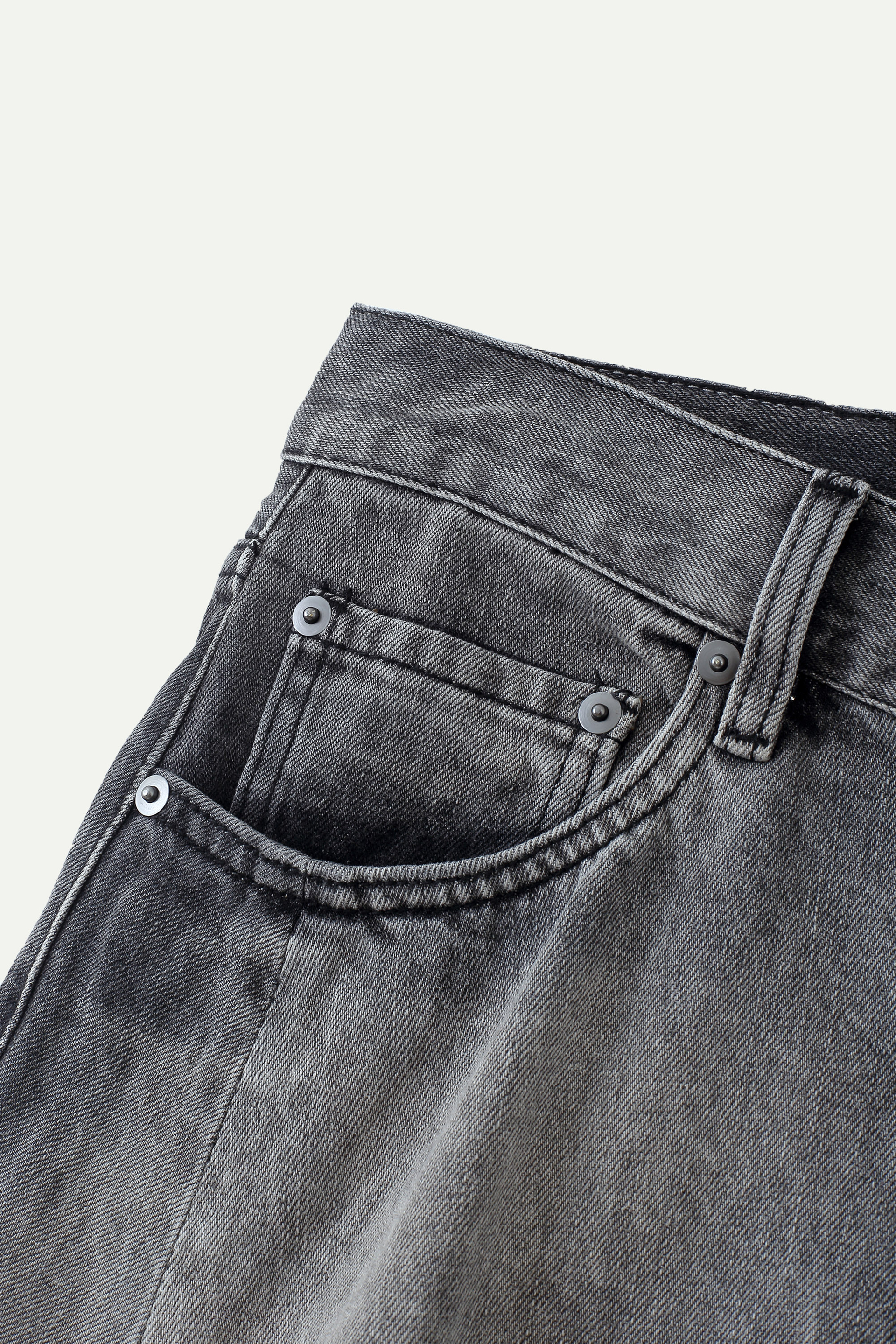 Washed Balloon Leg Jeans