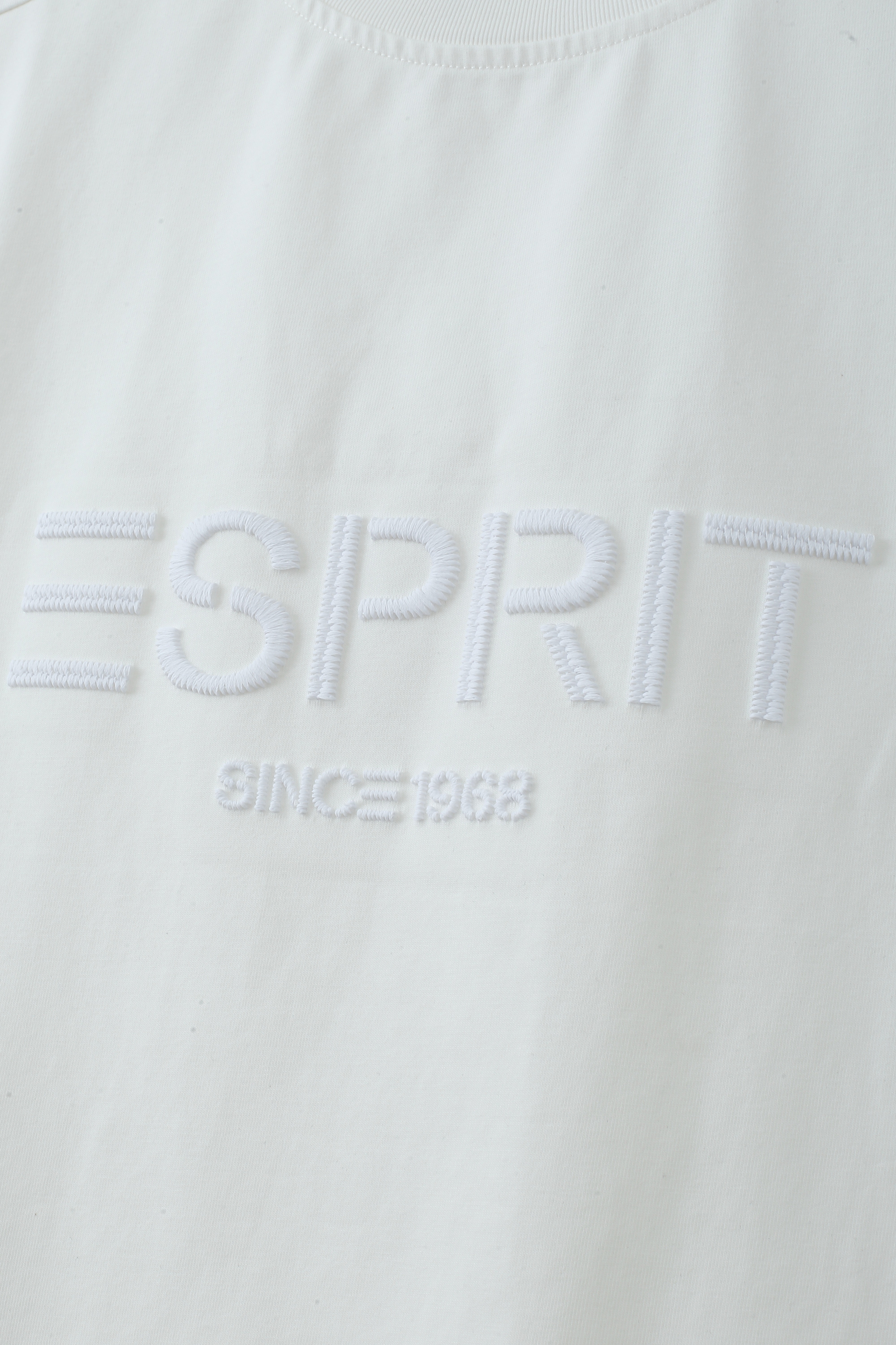 Embroidered Logo T-shirt