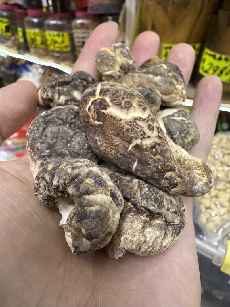 特價原木花菇 冬菇 外形冇咁好睇