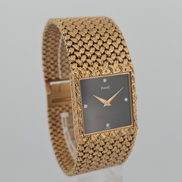 Piaget Vintage Yellow Gold Watch 934 D2