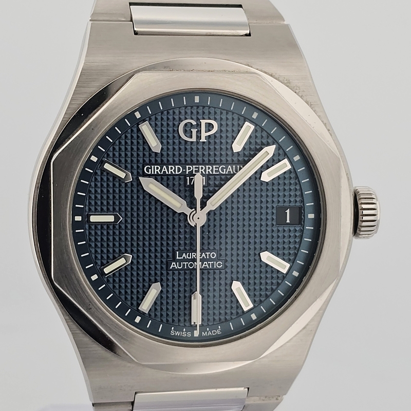 Girard Perregaux Laureato 42 Blue Dial 81010-11-431-11A