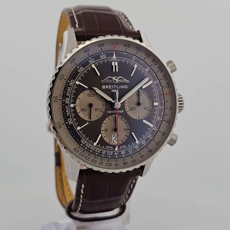 Breiting Navitimer B01 Chronograph 43mm Singapore Flagship Edition AB01382C1Q1P1