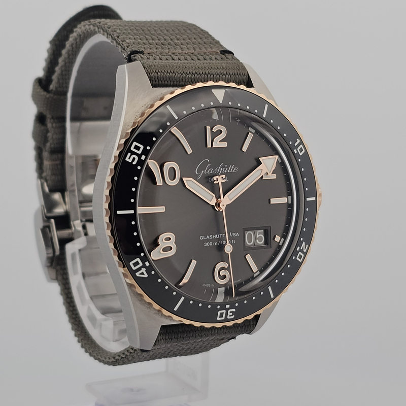 Glashutte Original SeaQ Panorama Date 1-36-13-04-91-34