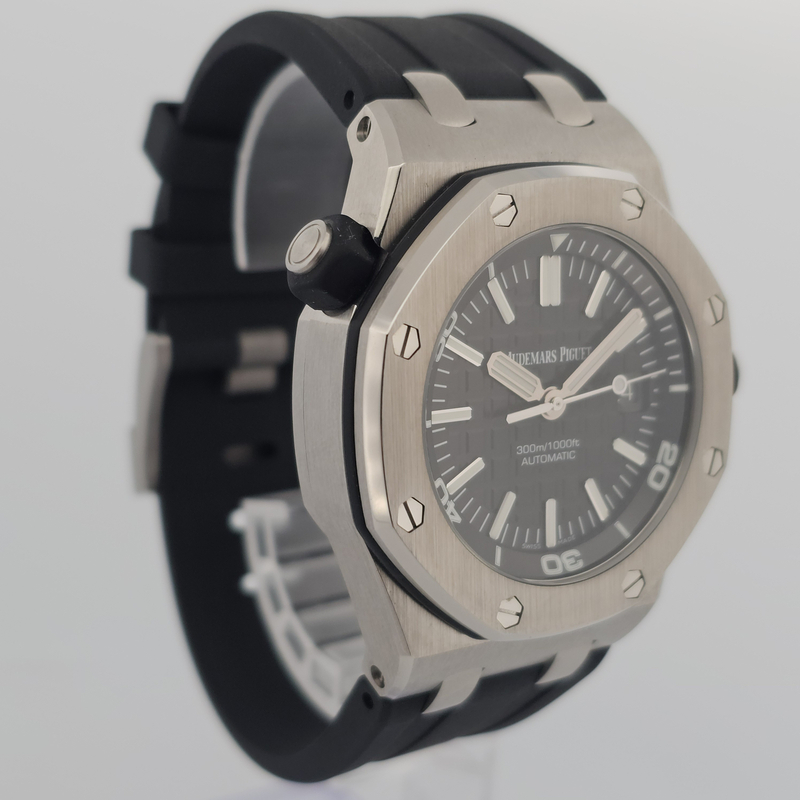 Audemars Piguet Royal Oak Offshore Diver  15710ST.OO.A002CA.01