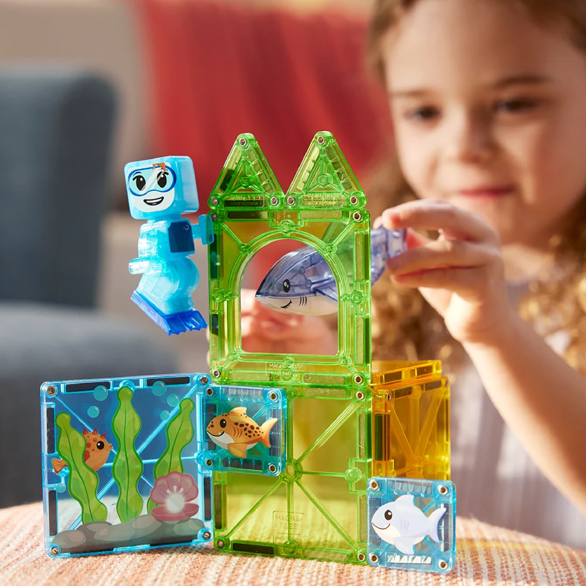 MAGNA-TILES Shark Dive 13 Piece Set