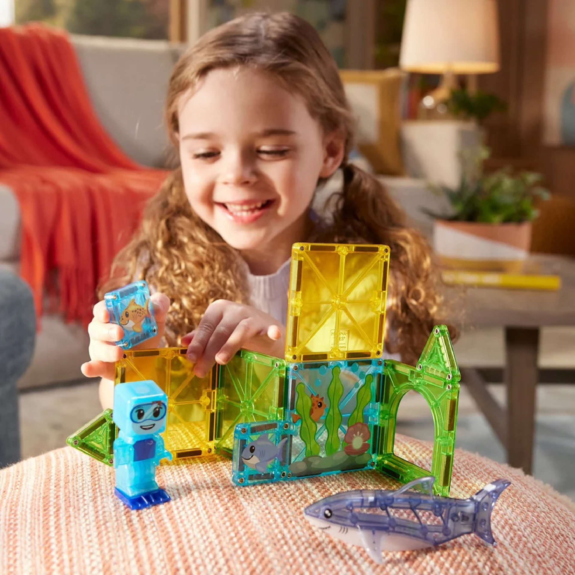 MAGNA-TILES Shark Dive 13 Piece Set